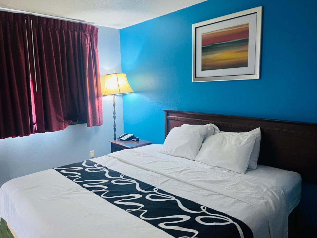 Rodeway Inn Whitehall Zewnętrze zdjęcie