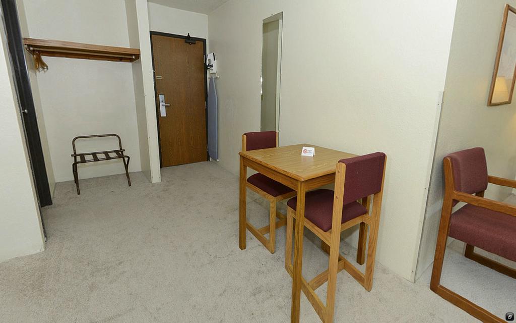 Rodeway Inn Whitehall Pokój zdjęcie